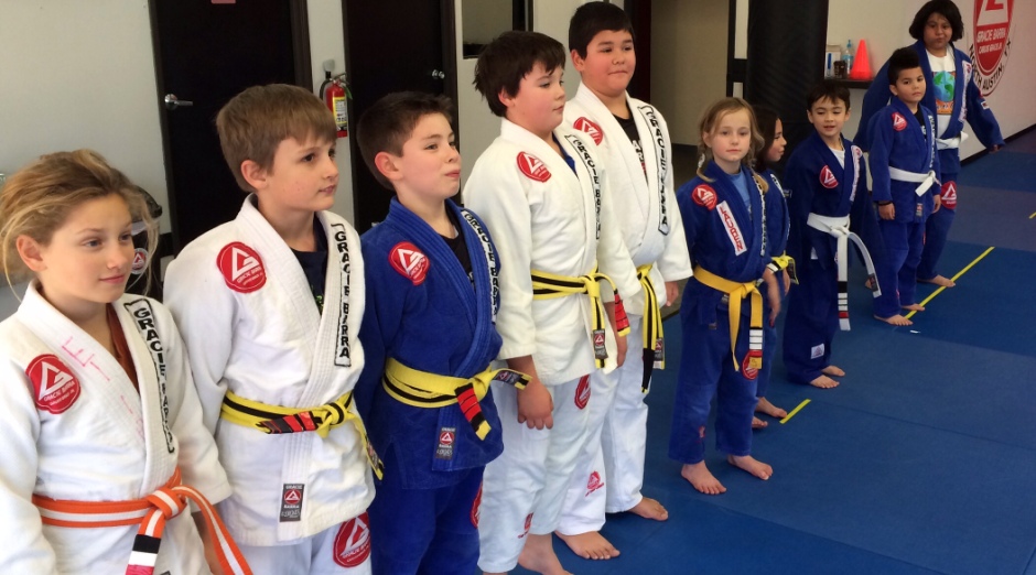 Kids standing in line in Gracie Barra Jiu-Jitsu